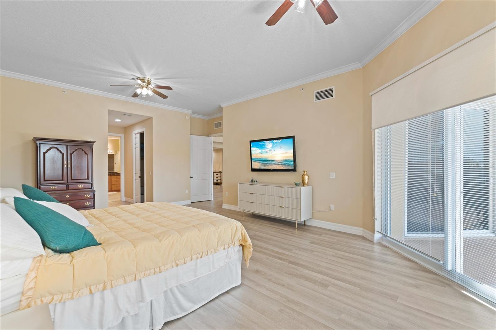 BLACKBURN HARBOR RESIDENCES - Residential