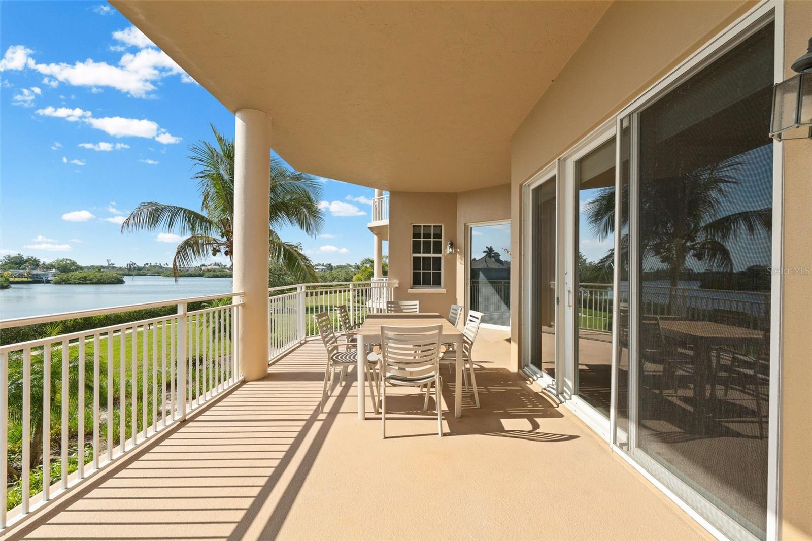 BLACKBURN HARBOR RESIDENCES - Residential