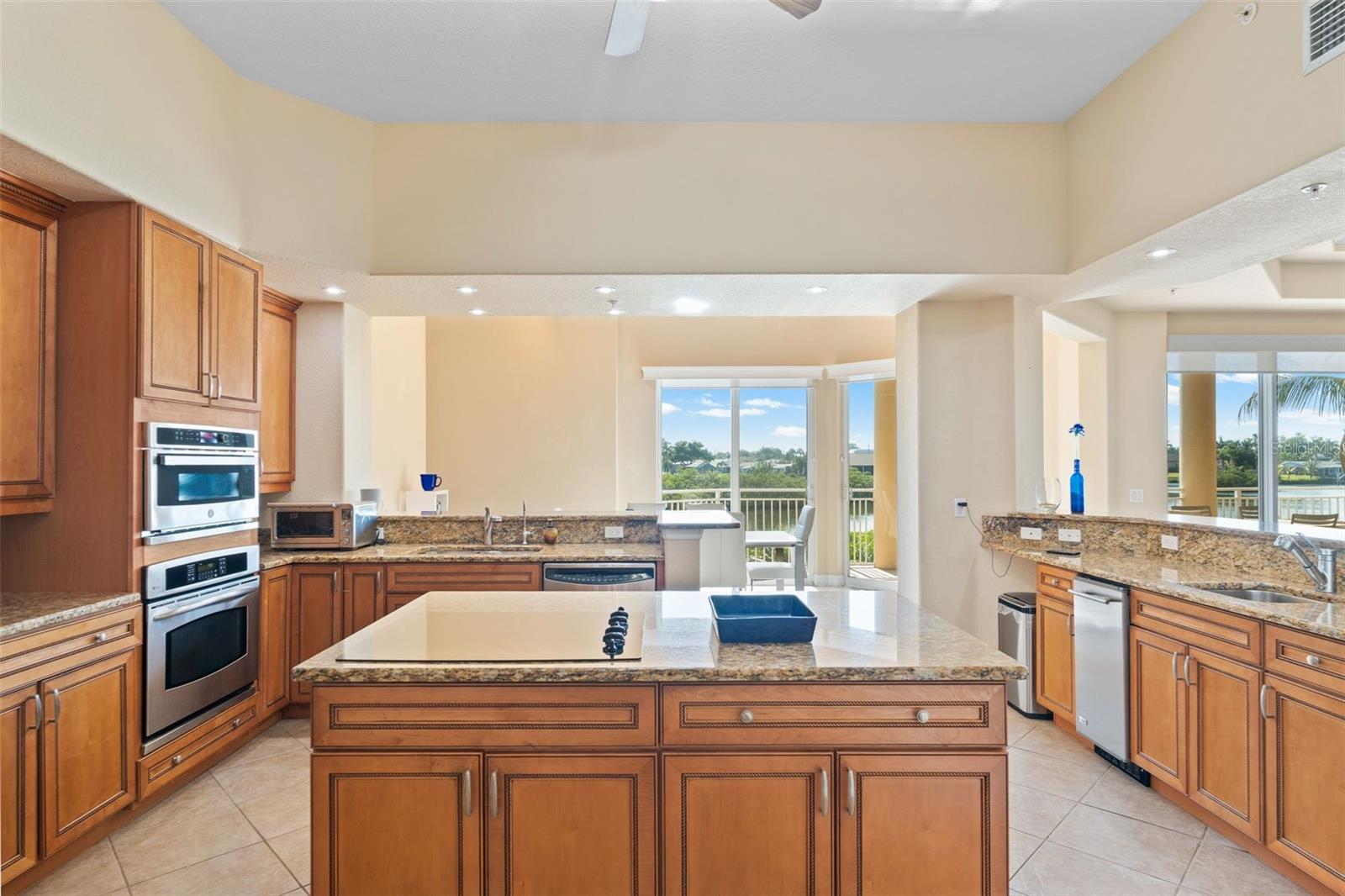BLACKBURN HARBOR RESIDENCES - Residential