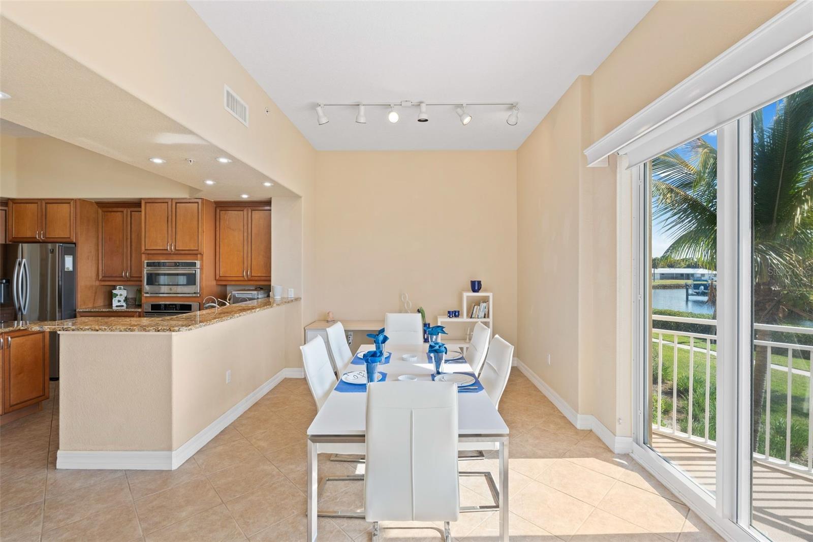 BLACKBURN HARBOR RESIDENCES - Residential