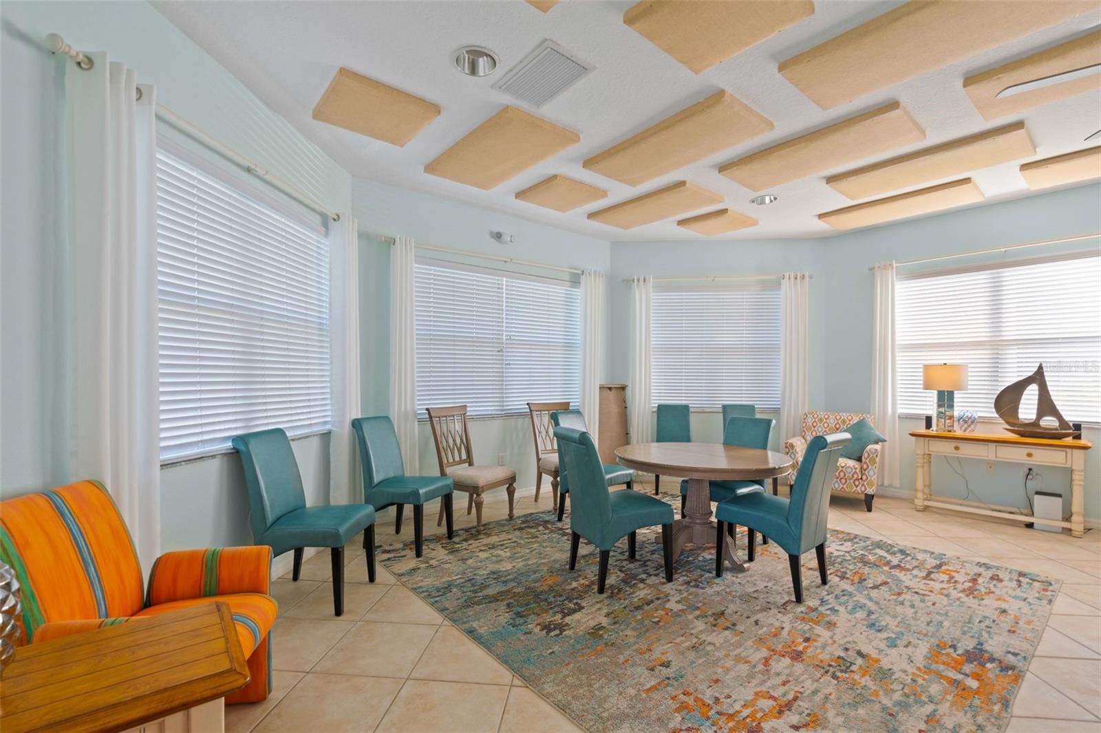 BLACKBURN HARBOR RESIDENCES - Residential