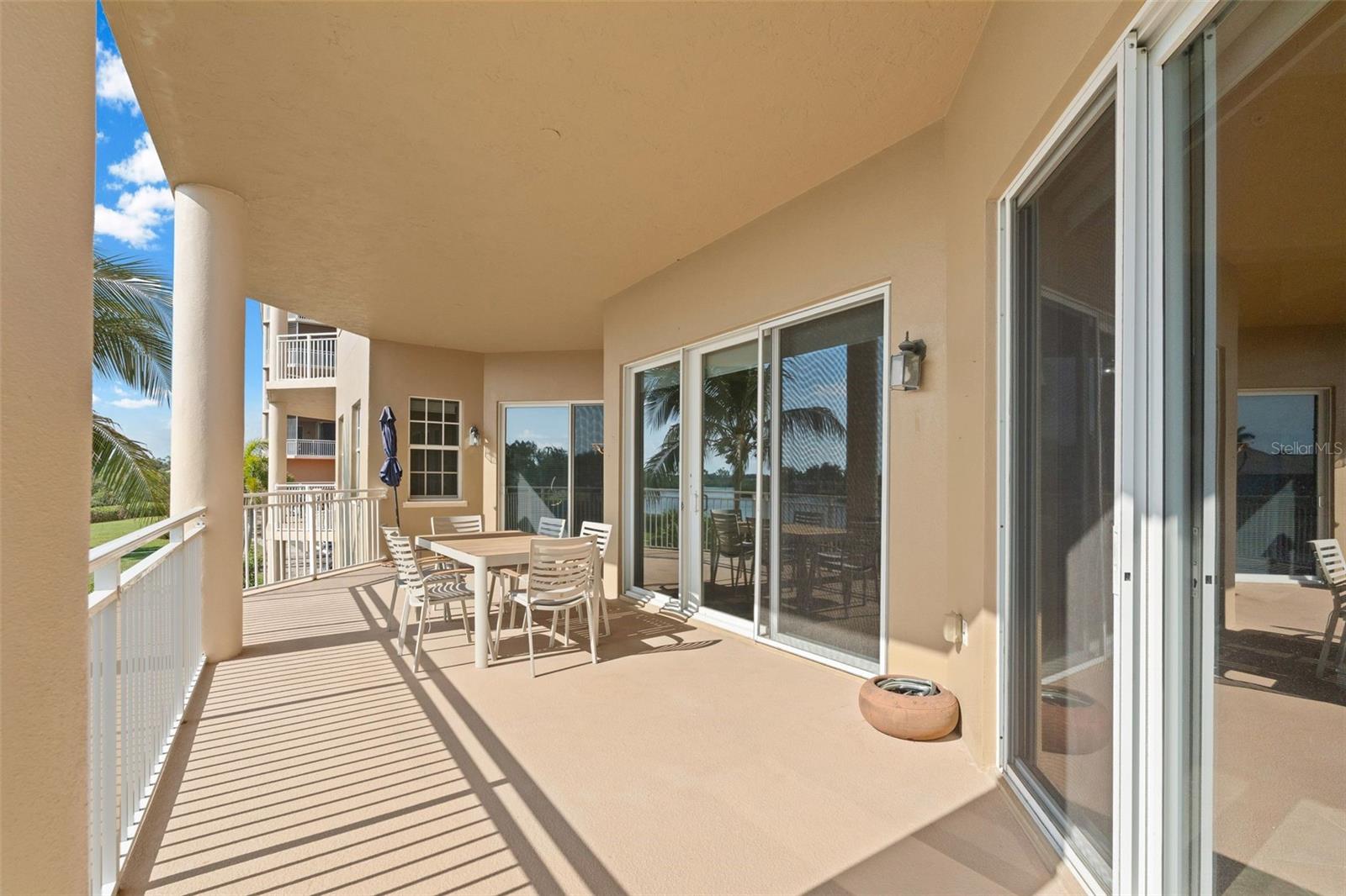 BLACKBURN HARBOR RESIDENCES - Residential