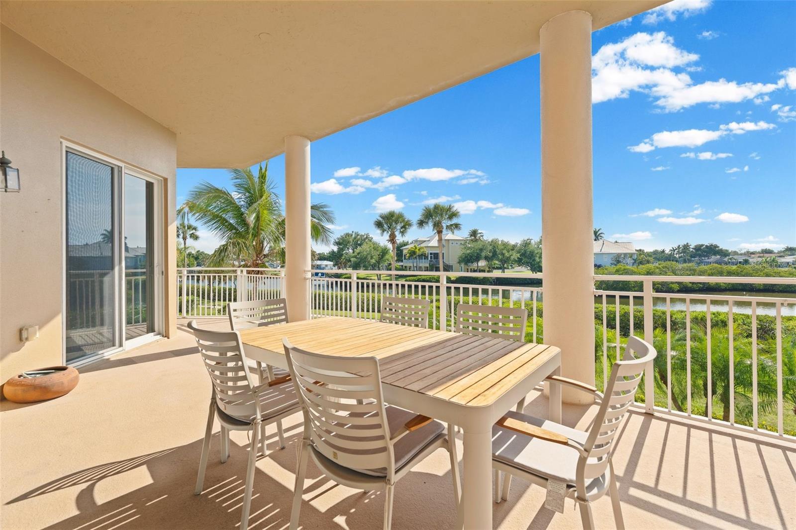 BLACKBURN HARBOR RESIDENCES - Residential