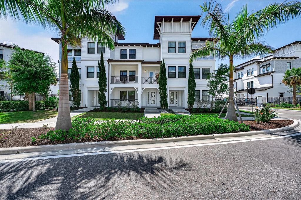 Photo of 5351 Bridge Street #15, Tampa, FL 33611 (MLS # TB8493156)