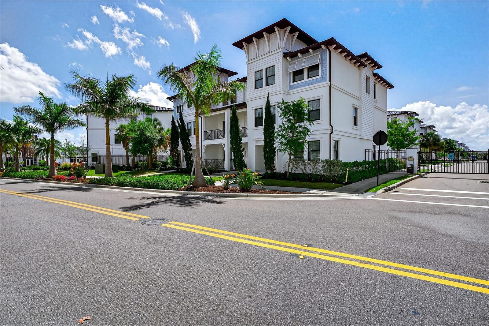 INLET SHORE TWNHMS PH 2A & 2B - Residential