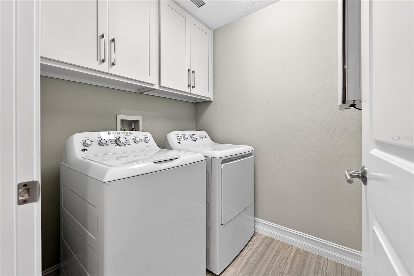 INLET SHORE TWNHMS PH 2A & 2B - Residential