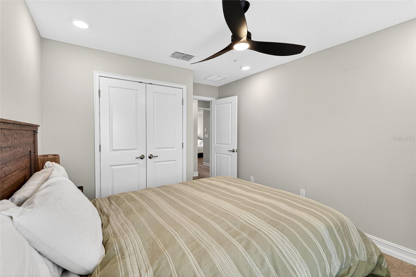 INLET SHORE TWNHMS PH 2A & 2B - Residential