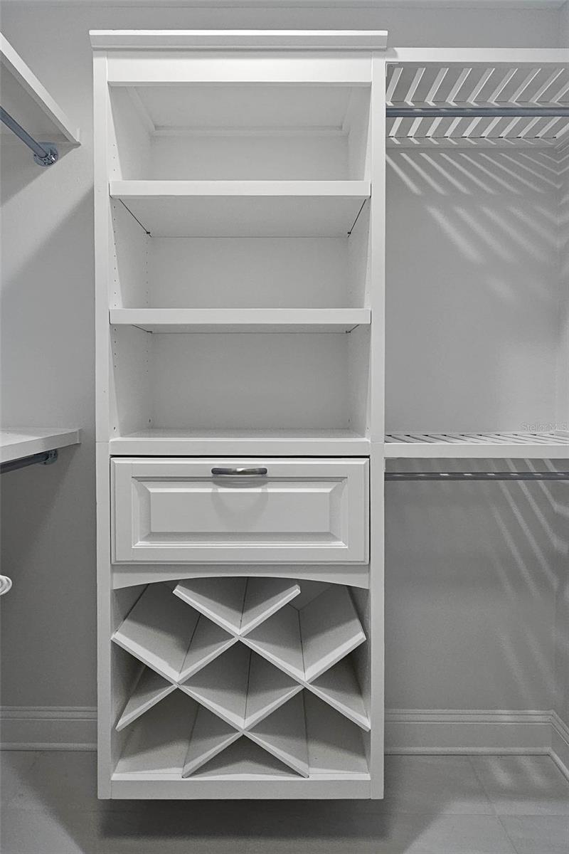 CRANE CLIFF - Residential