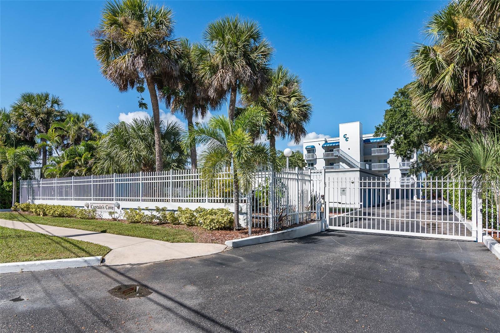 CRANE CLIFF - Residential