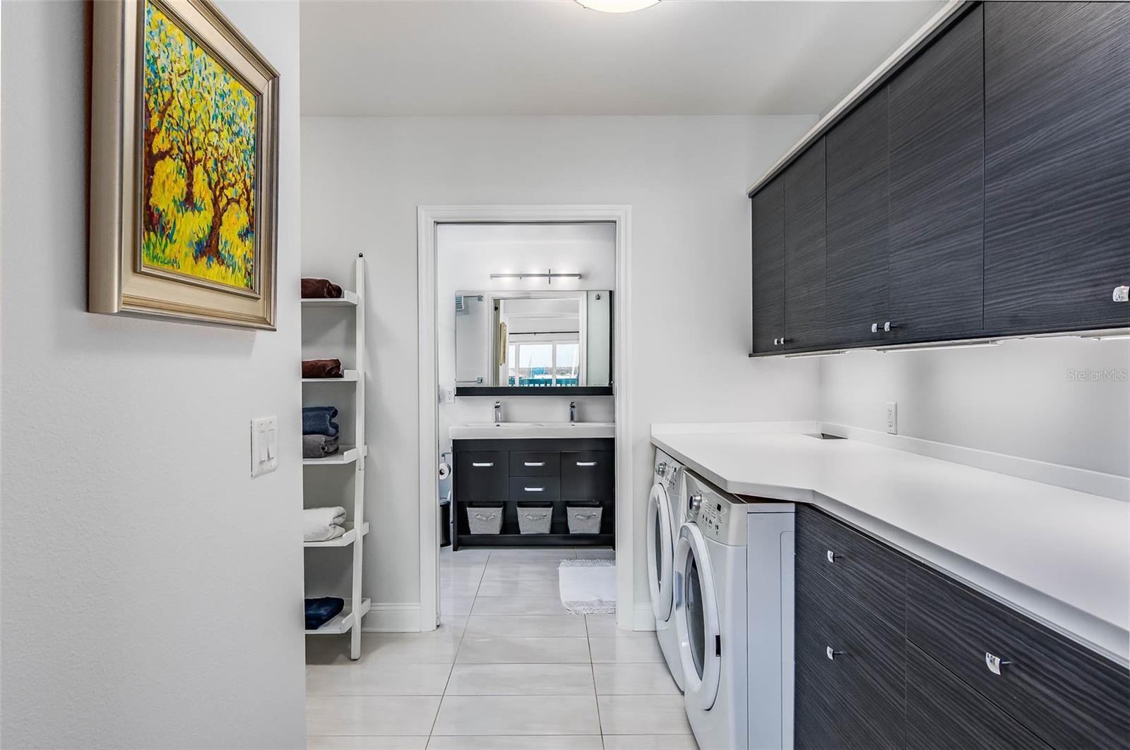 CRANE CLIFF - Residential