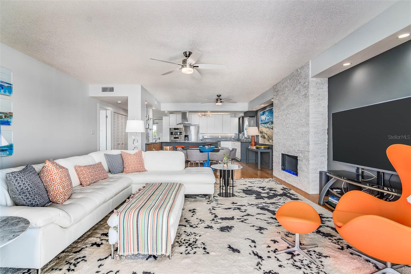 CRANE CLIFF - Residential