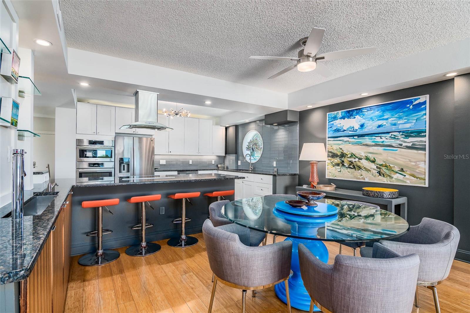 CRANE CLIFF - Residential