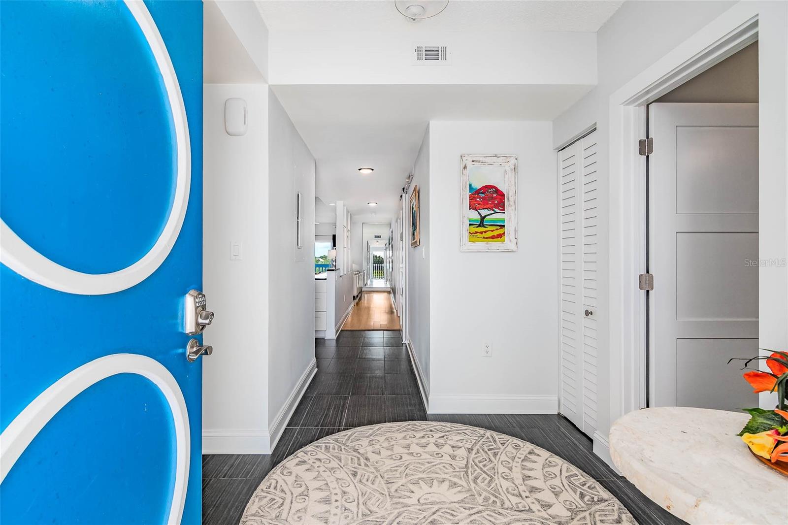 CRANE CLIFF - Residential