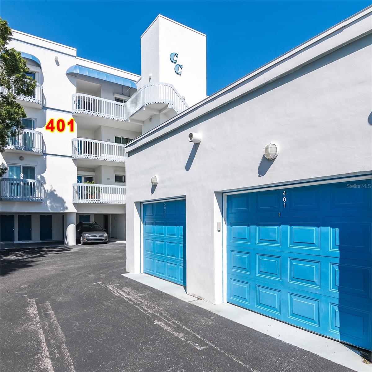 CRANE CLIFF - Residential