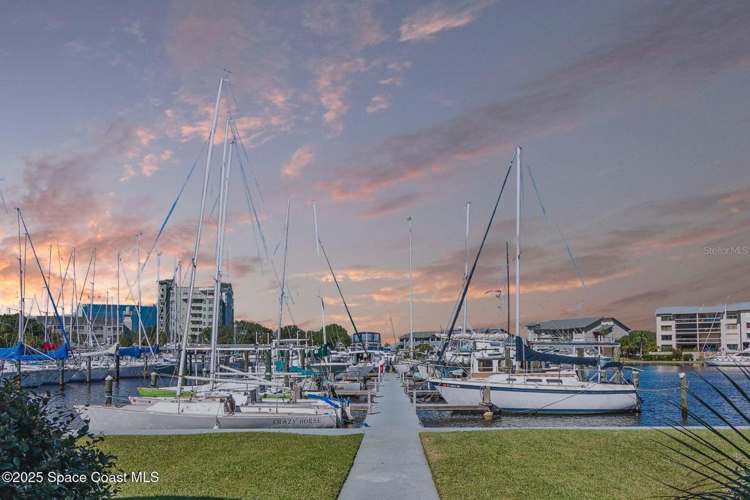 CRANE CLIFF - Residential