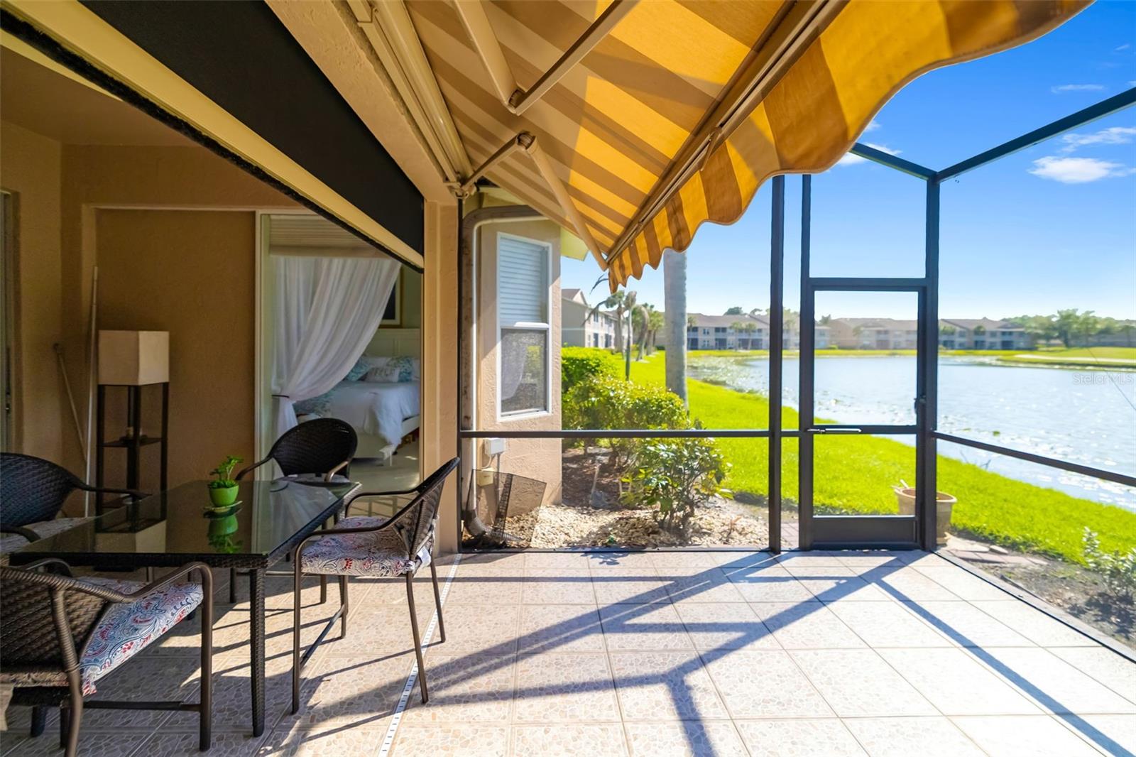 HERITAGE OAKS GOLF & COUNTRY CLUB - Residential