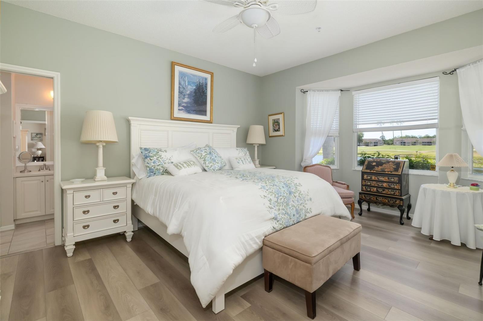 HERITAGE OAKS GOLF & COUNTRY CLUB - Residential