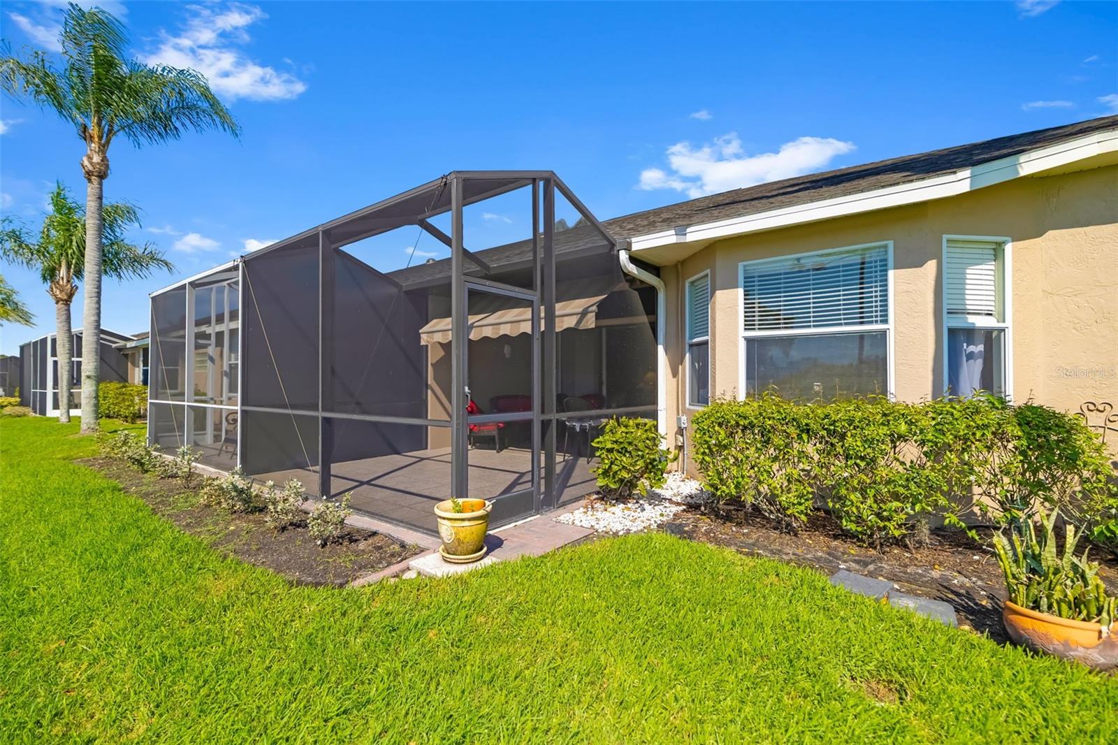 HERITAGE OAKS GOLF & COUNTRY CLUB - Residential