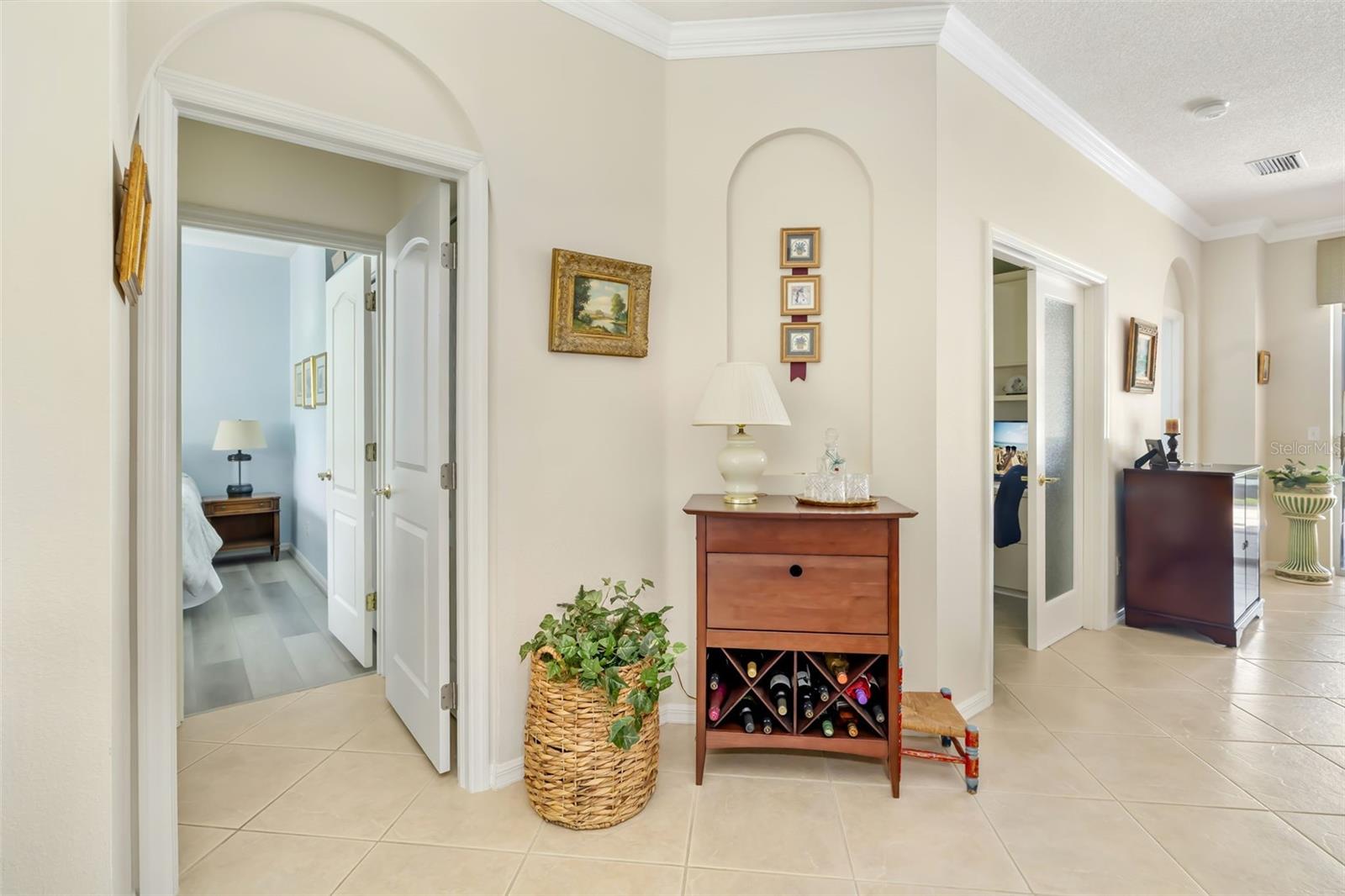 HERITAGE OAKS GOLF & COUNTRY CLUB - Residential