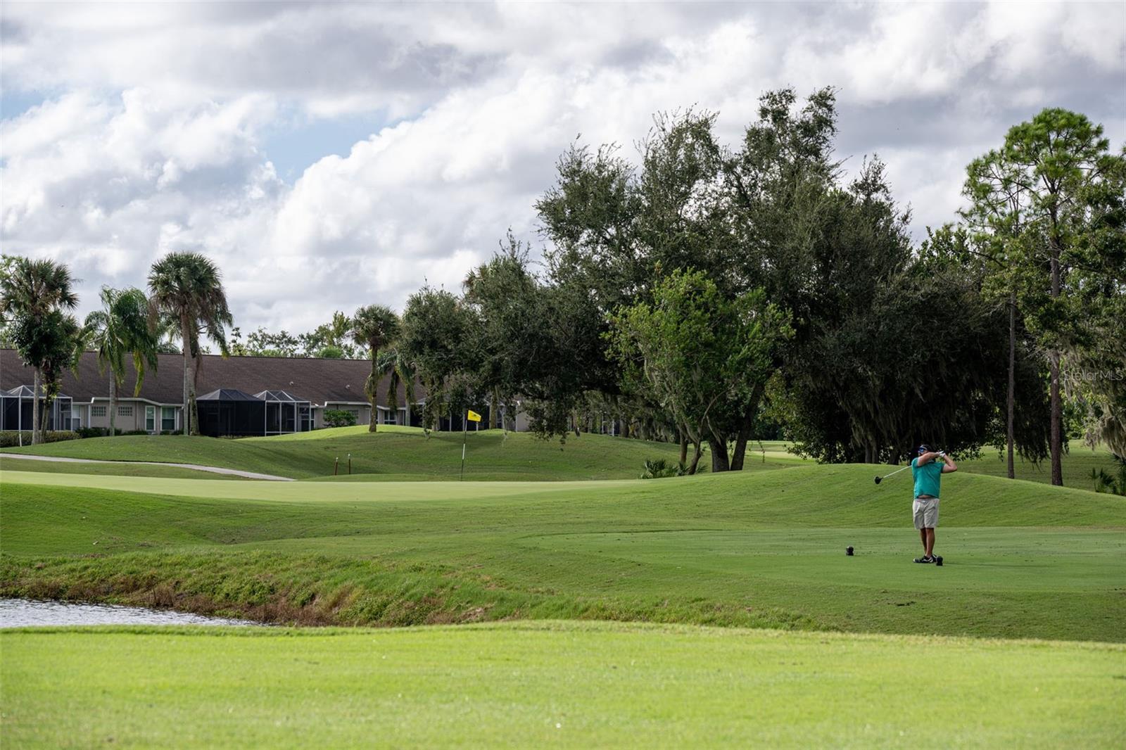 HERITAGE OAKS GOLF & COUNTRY CLUB - Residential
