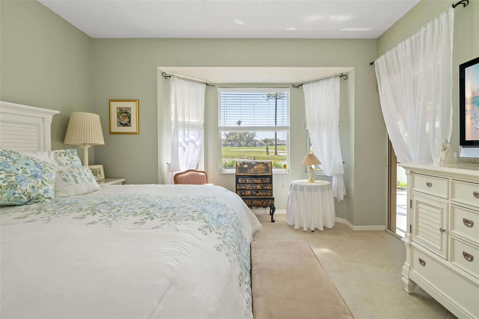 HERITAGE OAKS GOLF & COUNTRY CLUB - Residential