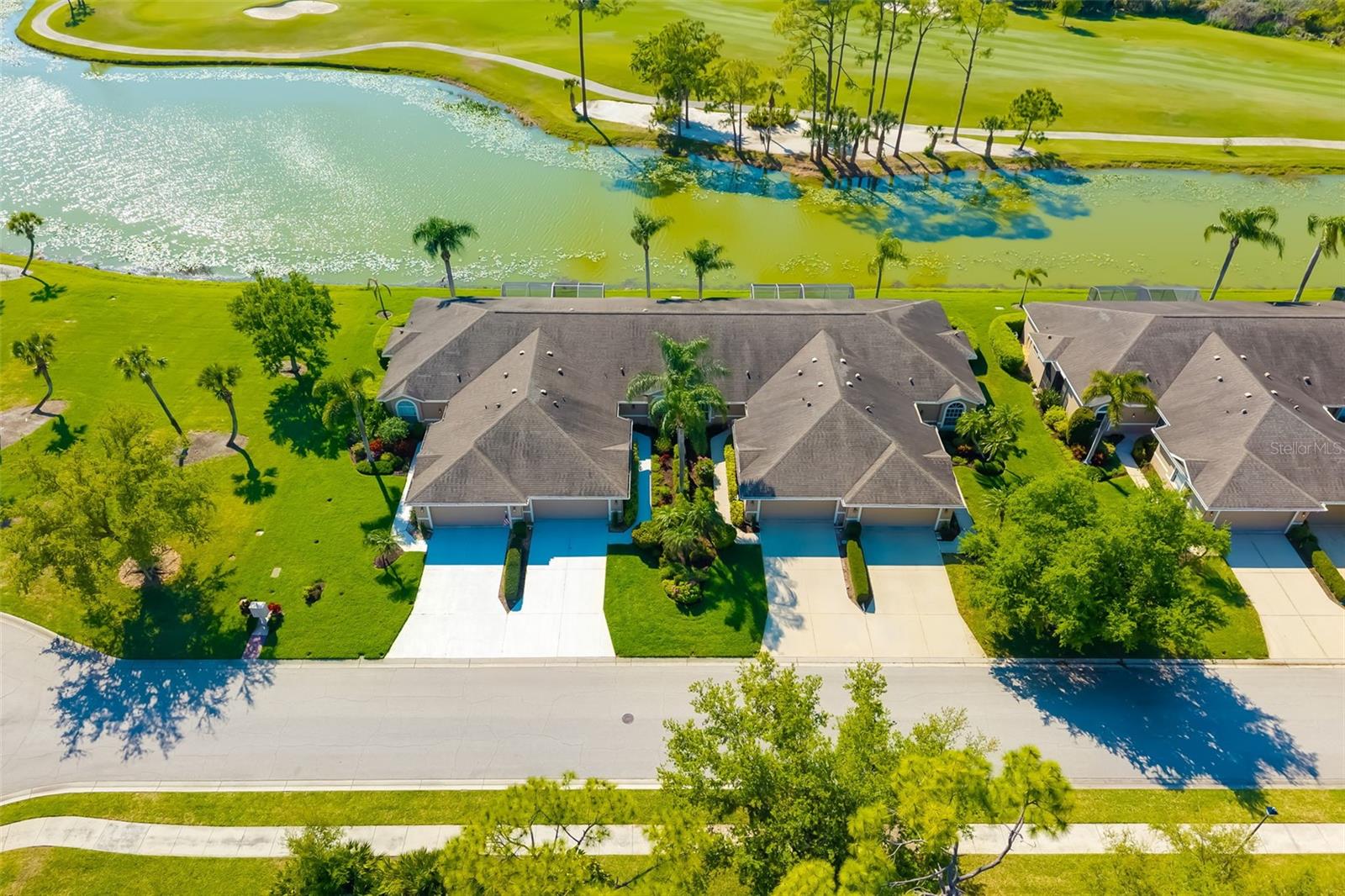 HERITAGE OAKS GOLF & COUNTRY CLUB - Residential