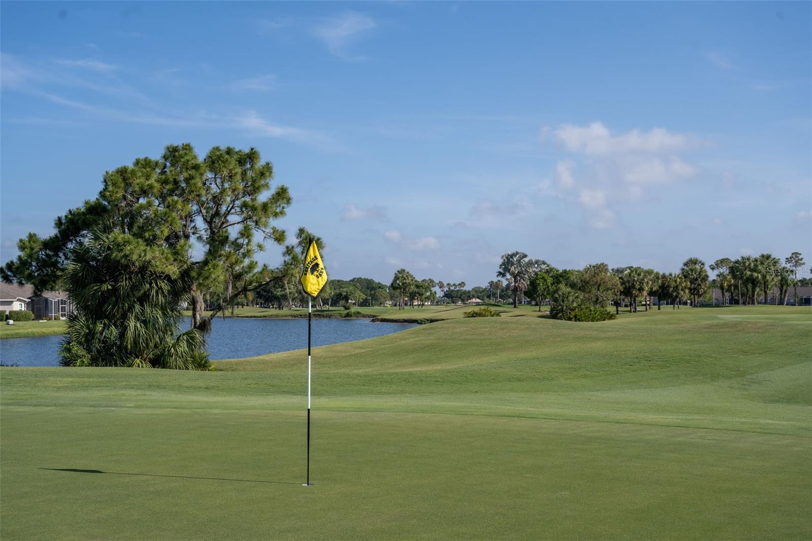 HERITAGE OAKS GOLF & COUNTRY CLUB - Residential