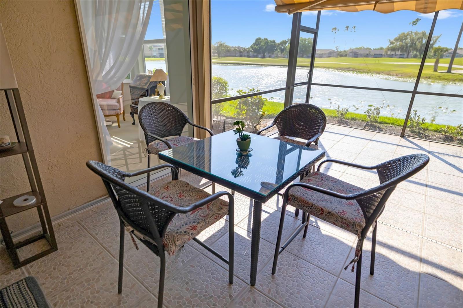 HERITAGE OAKS GOLF & COUNTRY CLUB - Residential