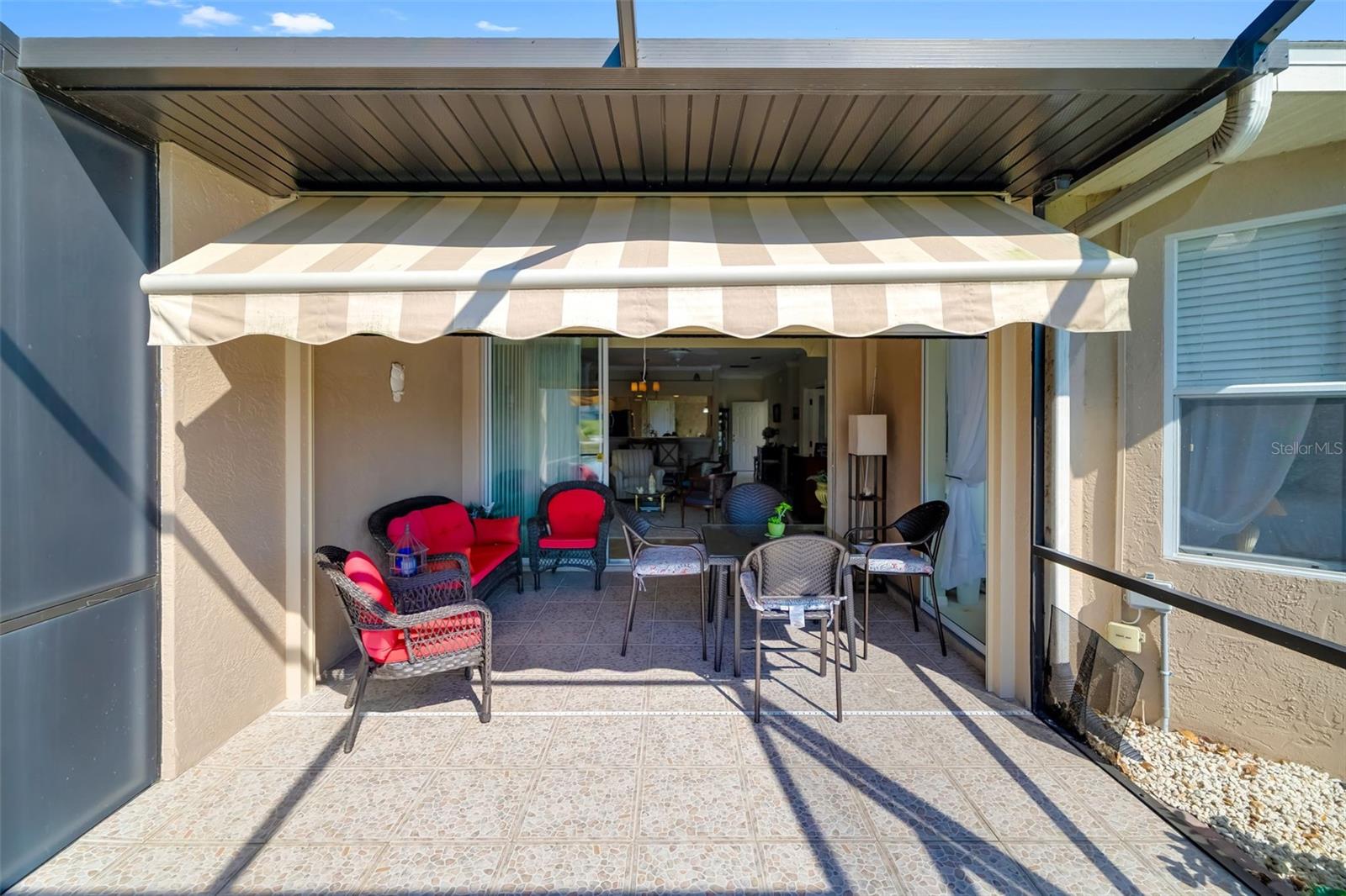 HERITAGE OAKS GOLF & COUNTRY CLUB - Residential