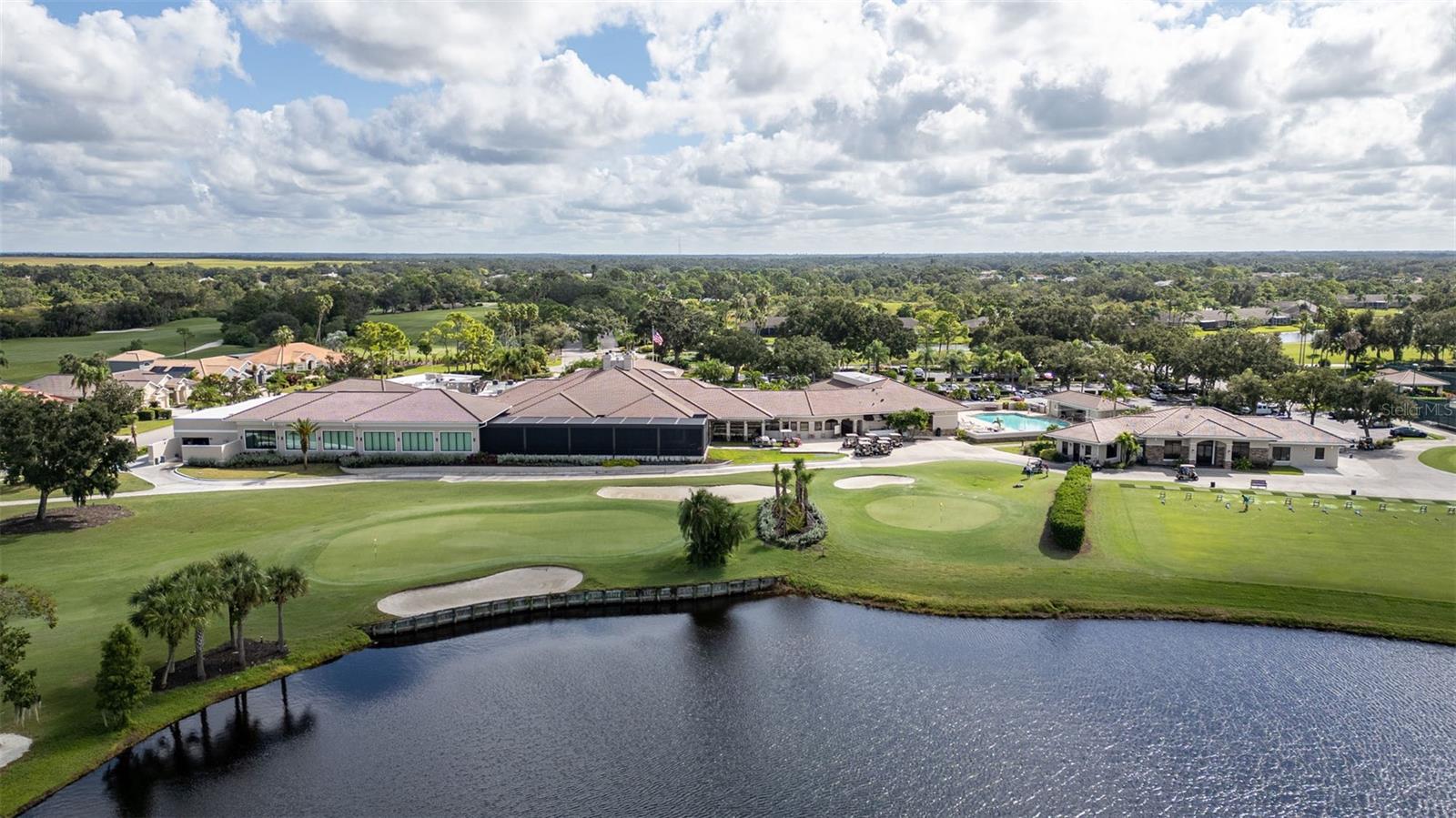 HERITAGE OAKS GOLF & COUNTRY CLUB - Residential