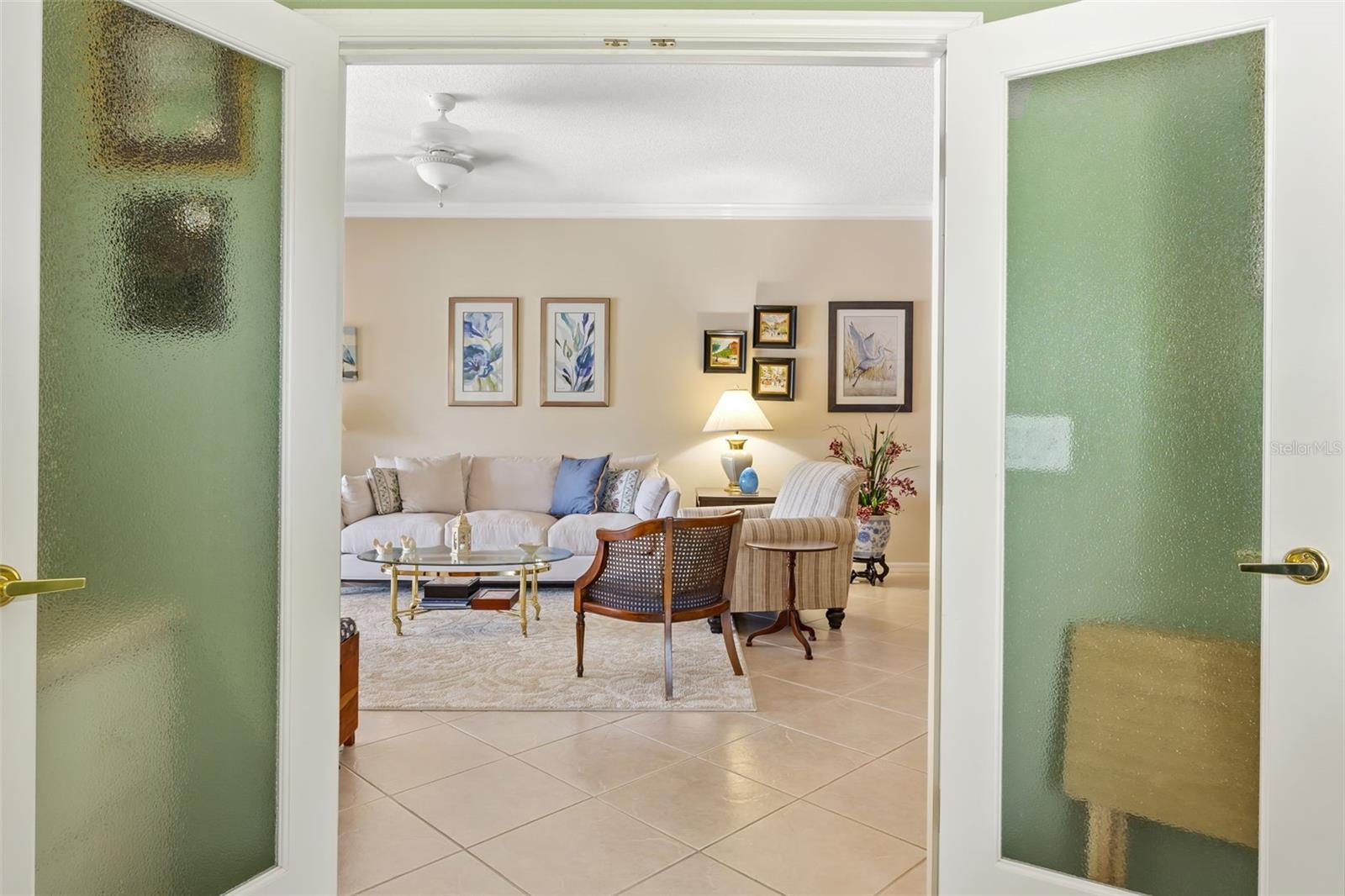 HERITAGE OAKS GOLF & COUNTRY CLUB - Residential