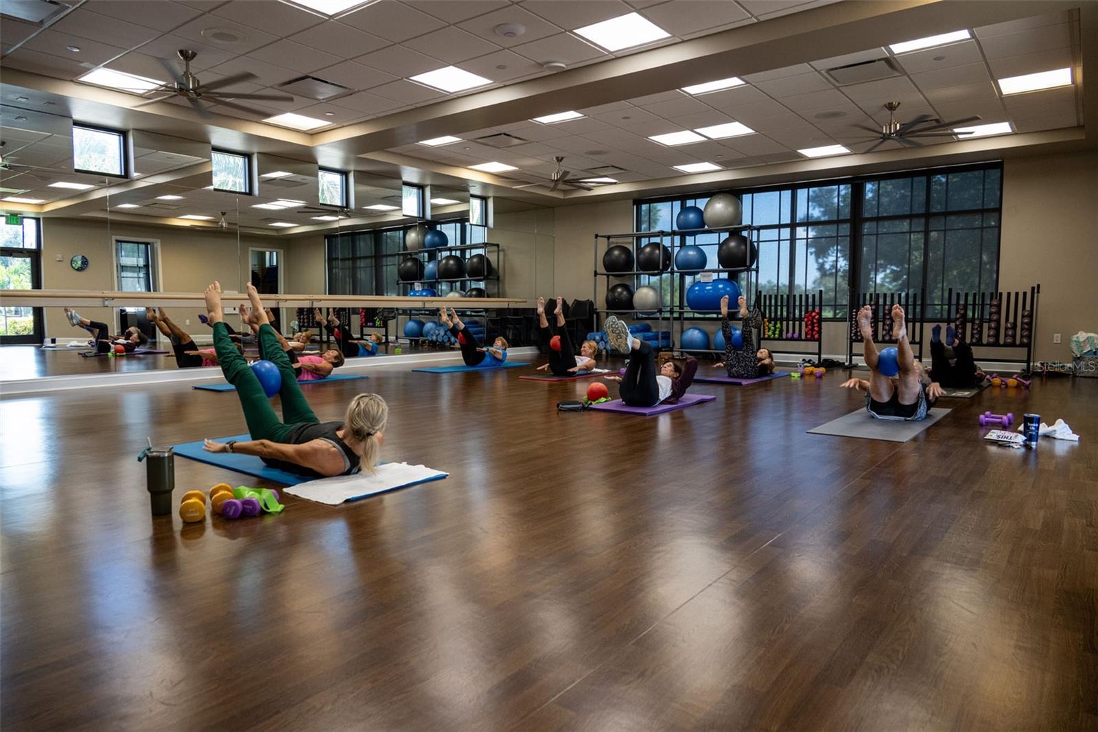 HERITAGE OAKS GOLF & COUNTRY CLUB - Residential