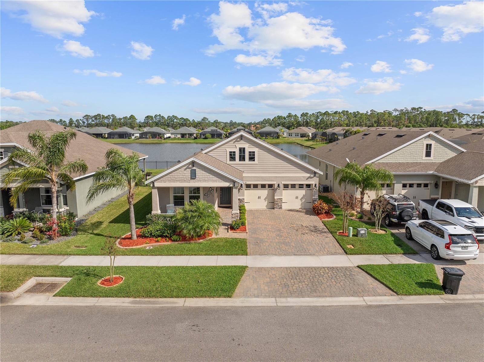 211 VENETIAN PALMS BOULEVARD
