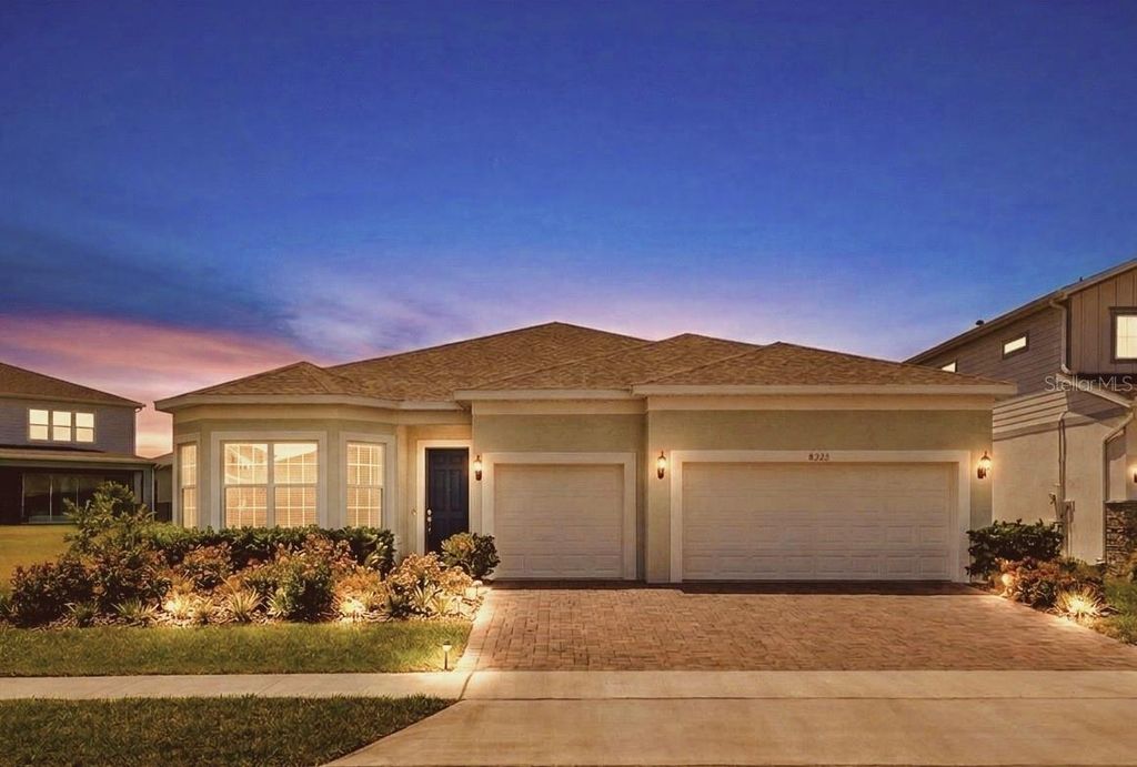 Photo of 8322 Park Cliff Way, Orlando, FL 32836 (MLS # O6408088)