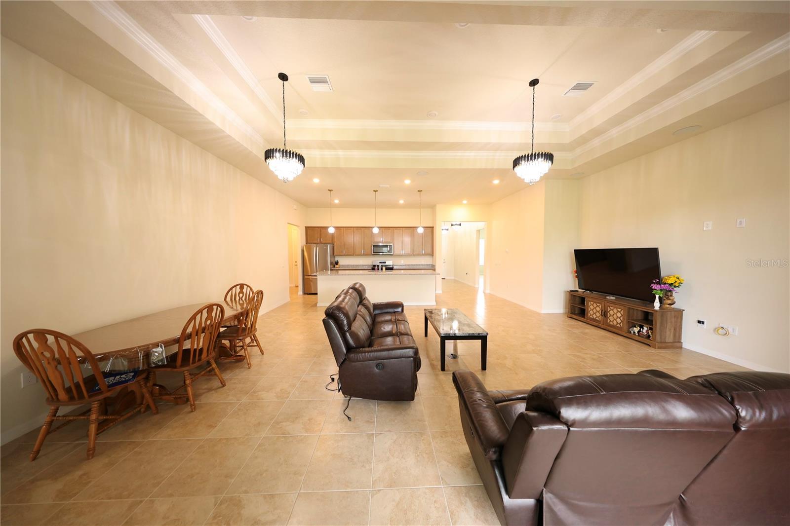 8322 PARK CLIFF WAY