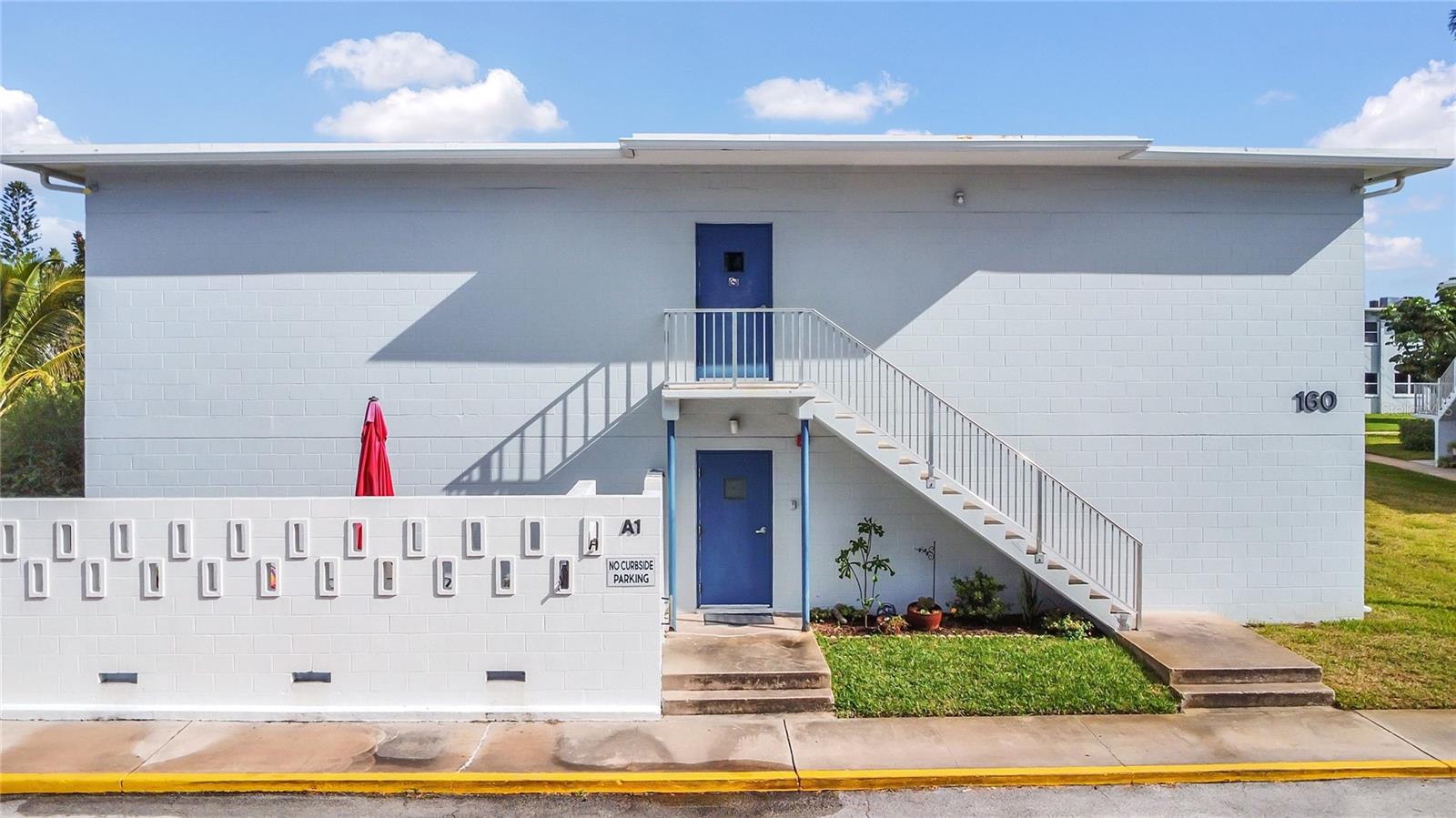 MERRITT ISLAND CO-OP APARTMENTS - Residential