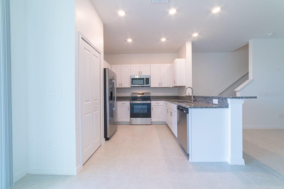 MIRADA TOWNHOMES - Residential Lease