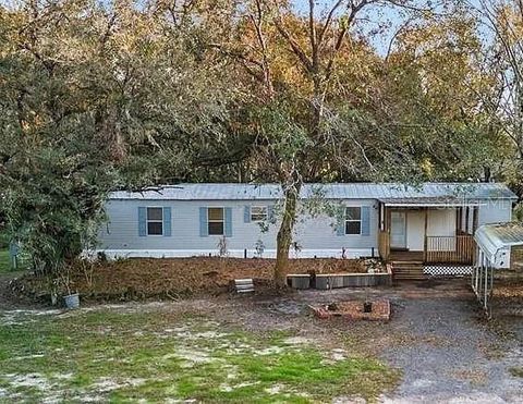 Photo of 5010 Ewell Road, Lakeland, FL 33811 (MLS # A4667214)