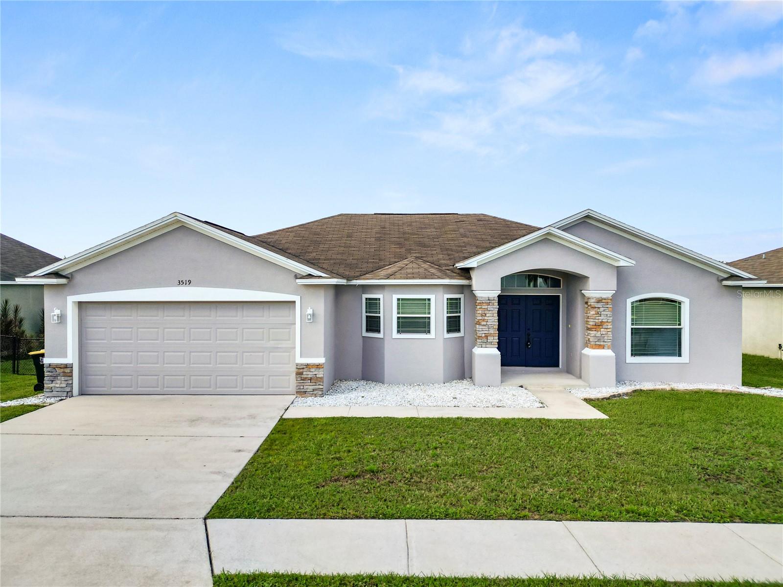 OAKFORD ESTATES - Residential Lease