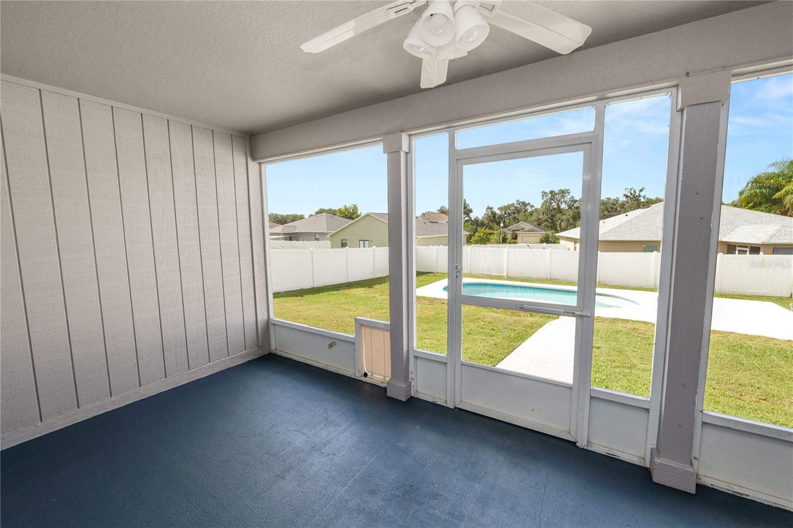 OAKFORD ESTATES - Residential Lease