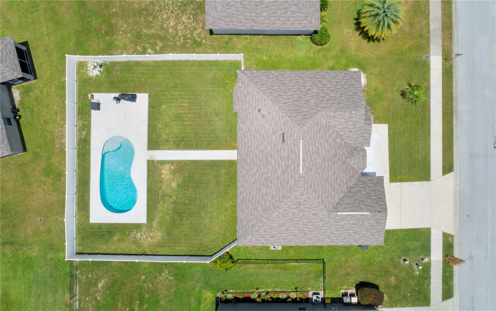 OAKFORD ESTATES - Residential Lease