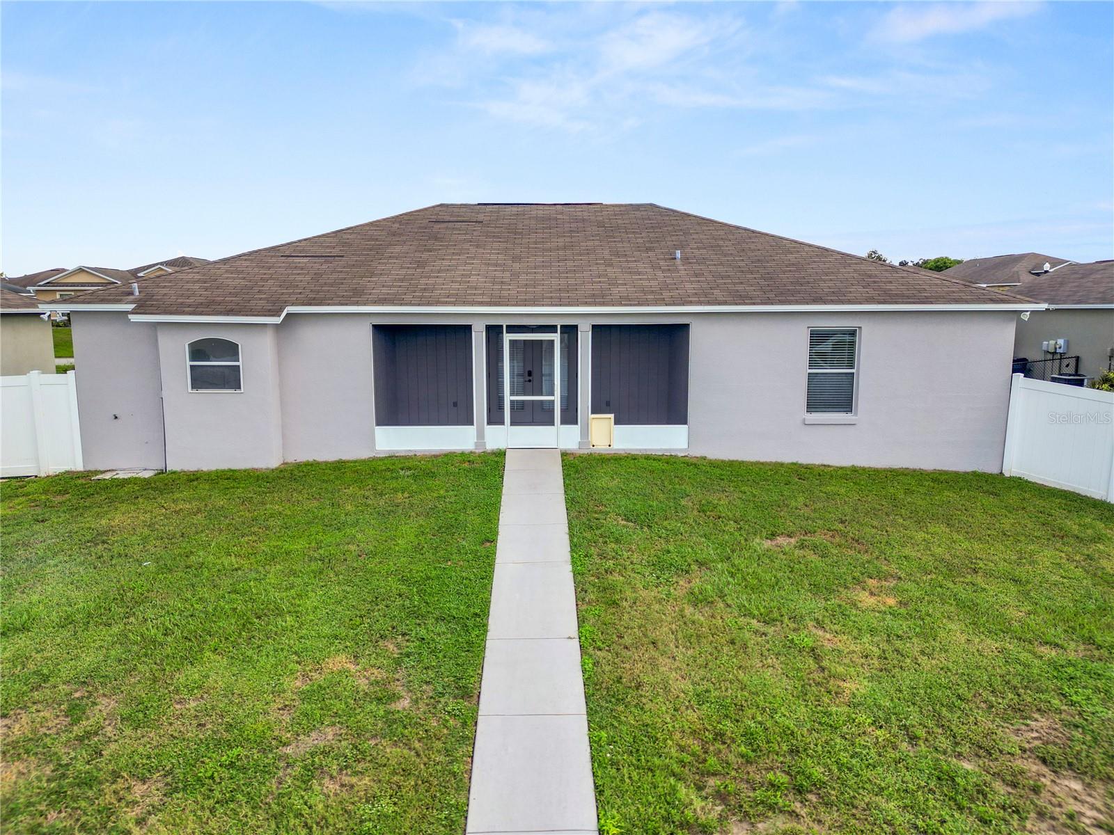 OAKFORD ESTATES - Residential Lease