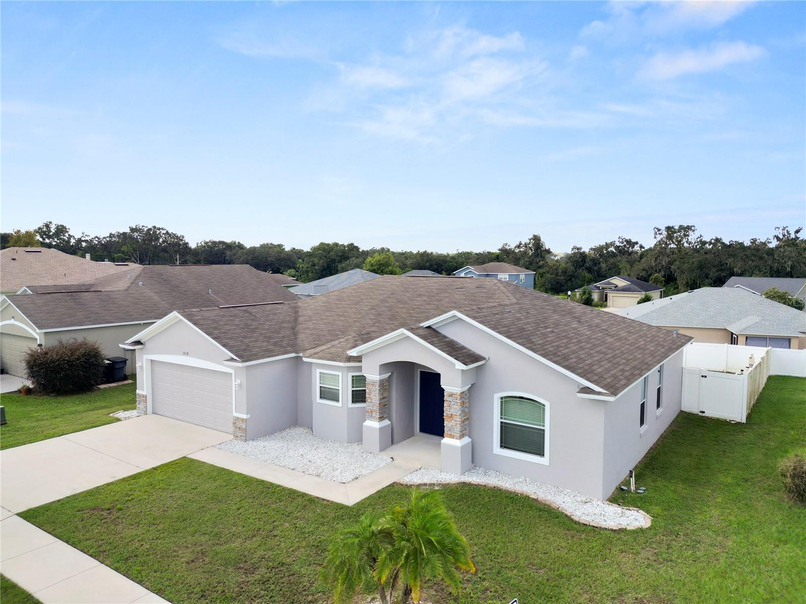 OAKFORD ESTATES - Residential Lease