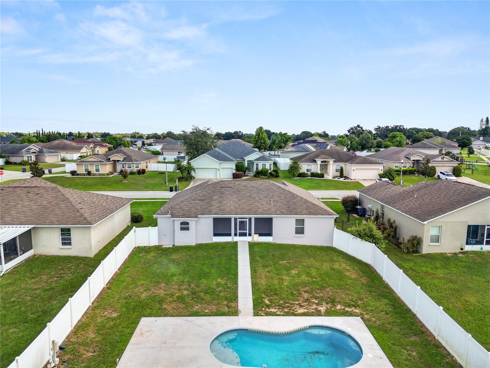 OAKFORD ESTATES - Residential Lease