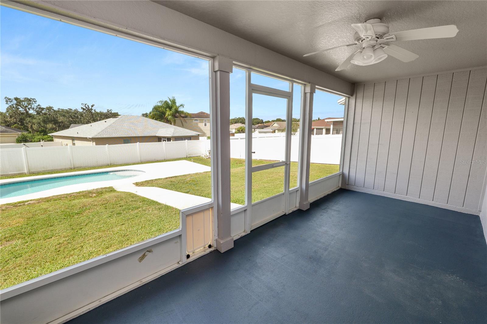 OAKFORD ESTATES - Residential Lease