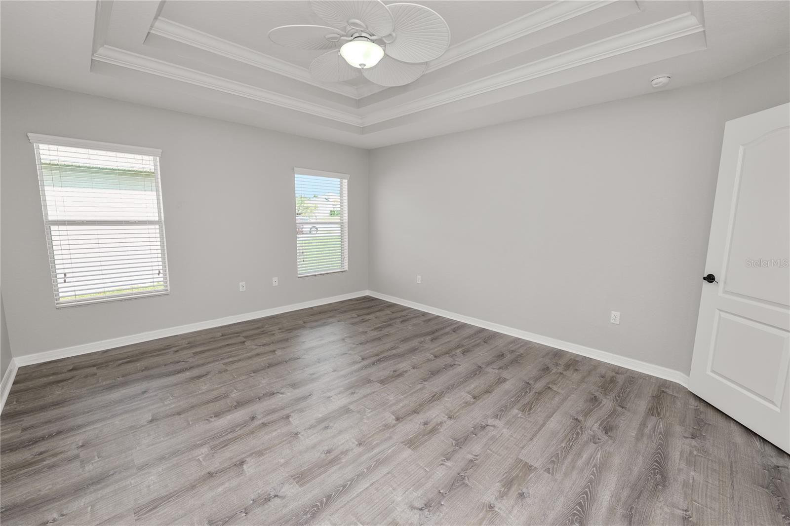 OAKFORD ESTATES - Residential Lease