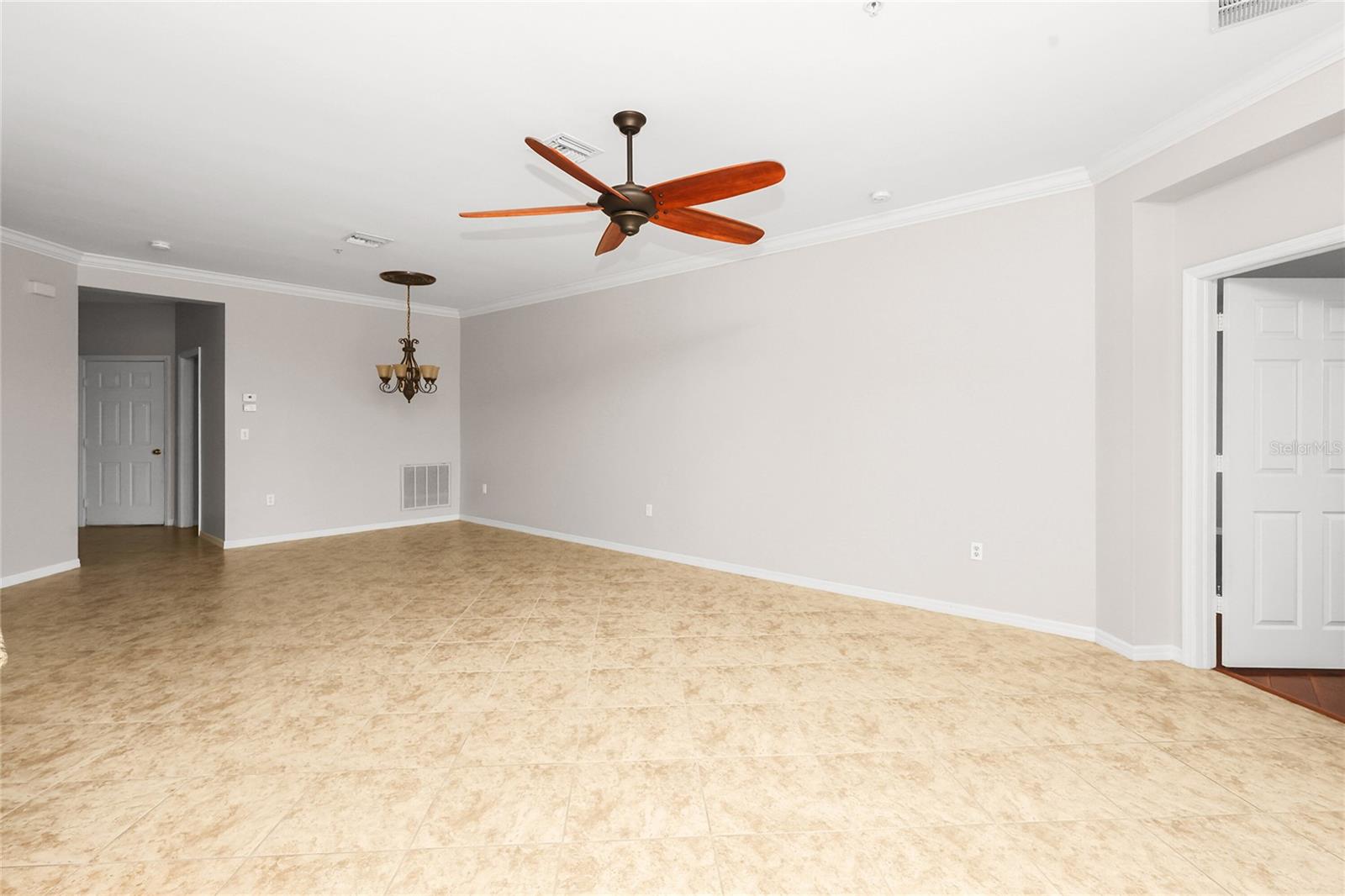 16590 GOLDENROD LANE 103