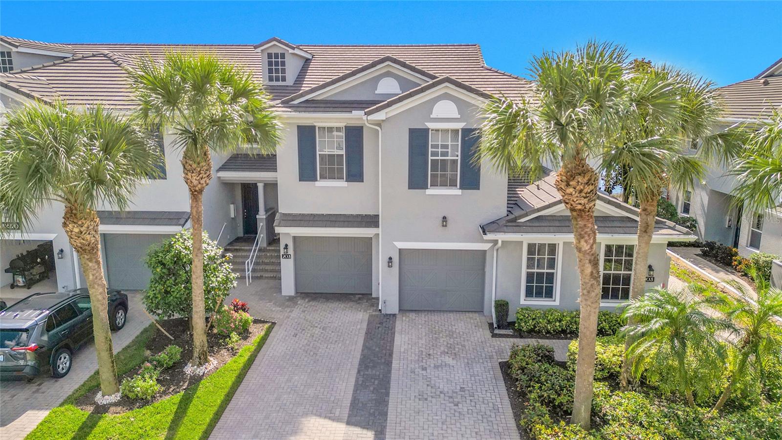 ASHTON OAKS/RIVER HALL - Residential