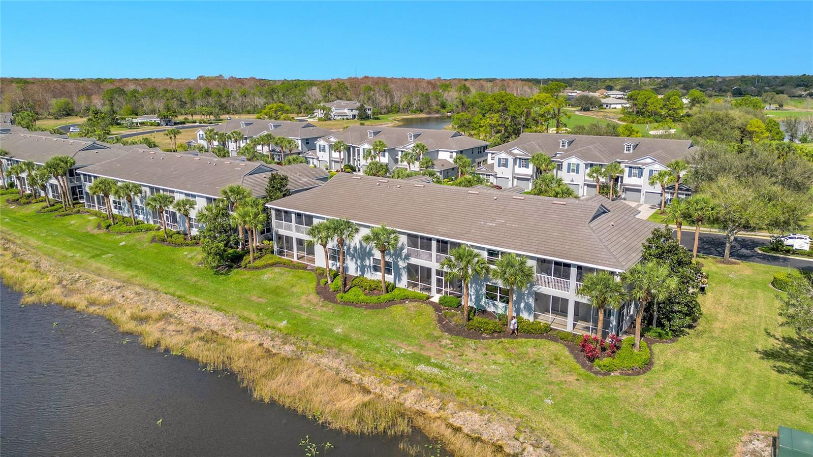 ASHTON OAKS/RIVER HALL - Residential