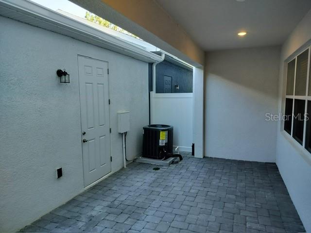 1350 KINGS CROWN STREET
